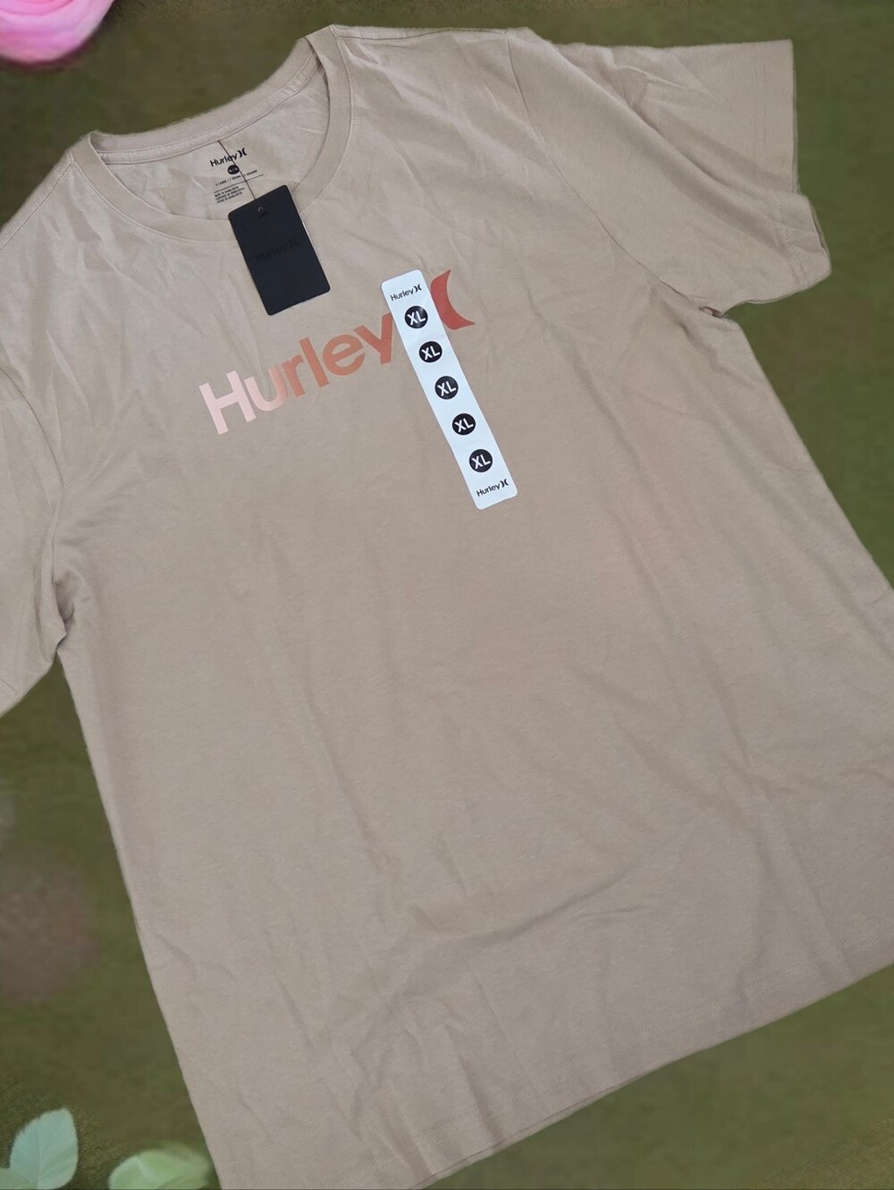 Hurley Men's XL Tan Short Sleeve T-Shirt With print